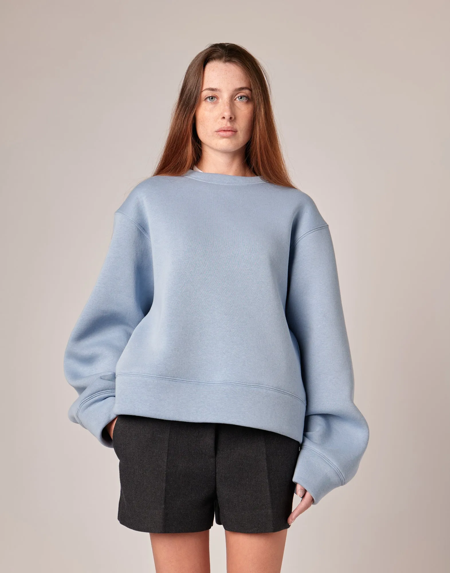 DOUUOD Felpa Girocollo Boxy Fit in Felpa Soft Azzurra