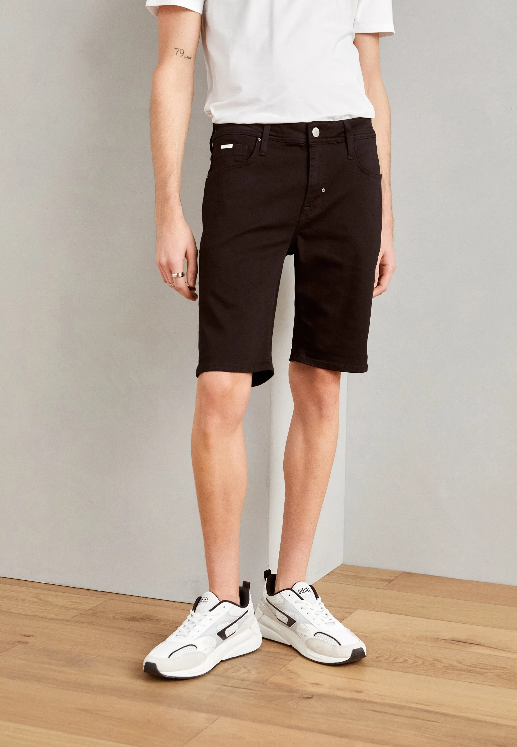 OZZY IN POWER STRETCH - Shorts di jeans